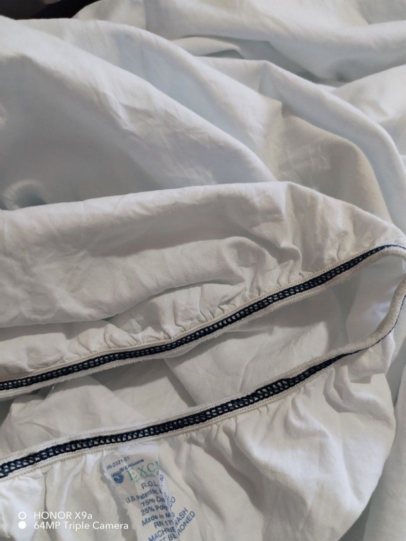 Bedsheets Single Size (Category: Bedding & Towels) located in Muntinlupa City. Submitted by arciagamaryann68 (Listing ID 1470598808, Image 3). Description: 100 Percent Cotton Made in Morocco with washable lng last Photo .