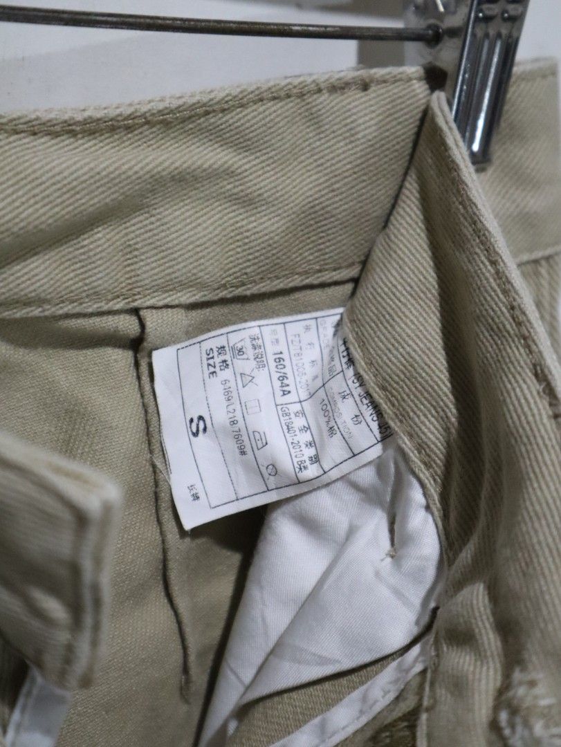 Beige/Brown/Light Brown/Neutral Barrel Pants (Category: Jeans) located in Tarlac. Submitted by gatheredthrift (Listing ID 1470665377, Image 2). Description: size: 25-26 | length: 41 condition: 10/10| no flaws I needs wash mine — 599 + sf 》mod: direct JNT (min. 54) 》📍Tarlac.