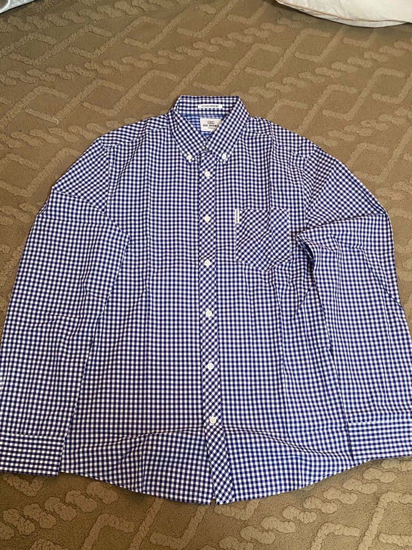 Ben Sherman Original Classic Gingham Shirt Size M (Category: Formal Shirts) located in Manila. Submitted by judiec29 (Listing ID 1470599692, Image 3). Description: - Brand: Ben Sherman - Style: Long sleeve button-down shirt - Pattern: Blue and white gingham check - Size: Medium (M) - Features: Classic collar, front button closure, chest pocket, clean hem - Condition: Great casual piece, easy to match with denim or chinos.