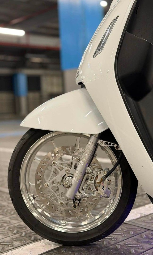 Benelli Panarea Headturner Classic Scoot (Category: Motorbikes for Sale) located in Cavite. Submitted by royisthegame (Listing ID 1470656437, Image 3). Description: 🇮🇹Benelli Panarea For Sale Headturner Scoot budget friendly. PM me serious buyer only. Registered til' 2028 Dare To Compare To Other Unit Newly Detailed 3 steps by BckYrd Detailing Ceramic Coating✅️ Graphene Coating✅️ Scoot Upgrades: • Mutarru CNC Mags 14's • ARM Bag/Helmet Hook • D