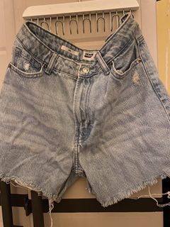 (Category: ) located in . Submitted by miss_beloved.25 (Listing ID 1470576029, Image 1). Description: .