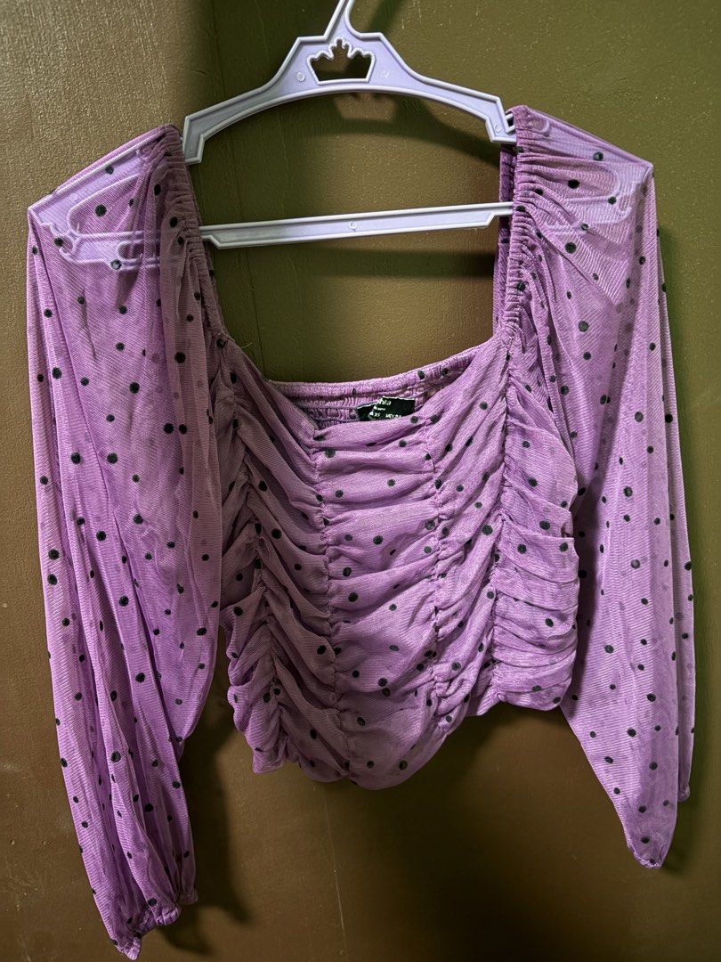 Bershka Polka dot Top (Category: Others Tops) located in Manila. Submitted by saab_mnl (Listing ID 1470638624, Image 1). Description: .