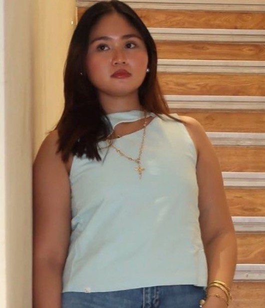 Beyond Collective Reversible Linen Blouse (Category: Sleeveless) located in Antipolo. Submitted by hm_cyst (Listing ID 1470566195, Image 2). Description: .