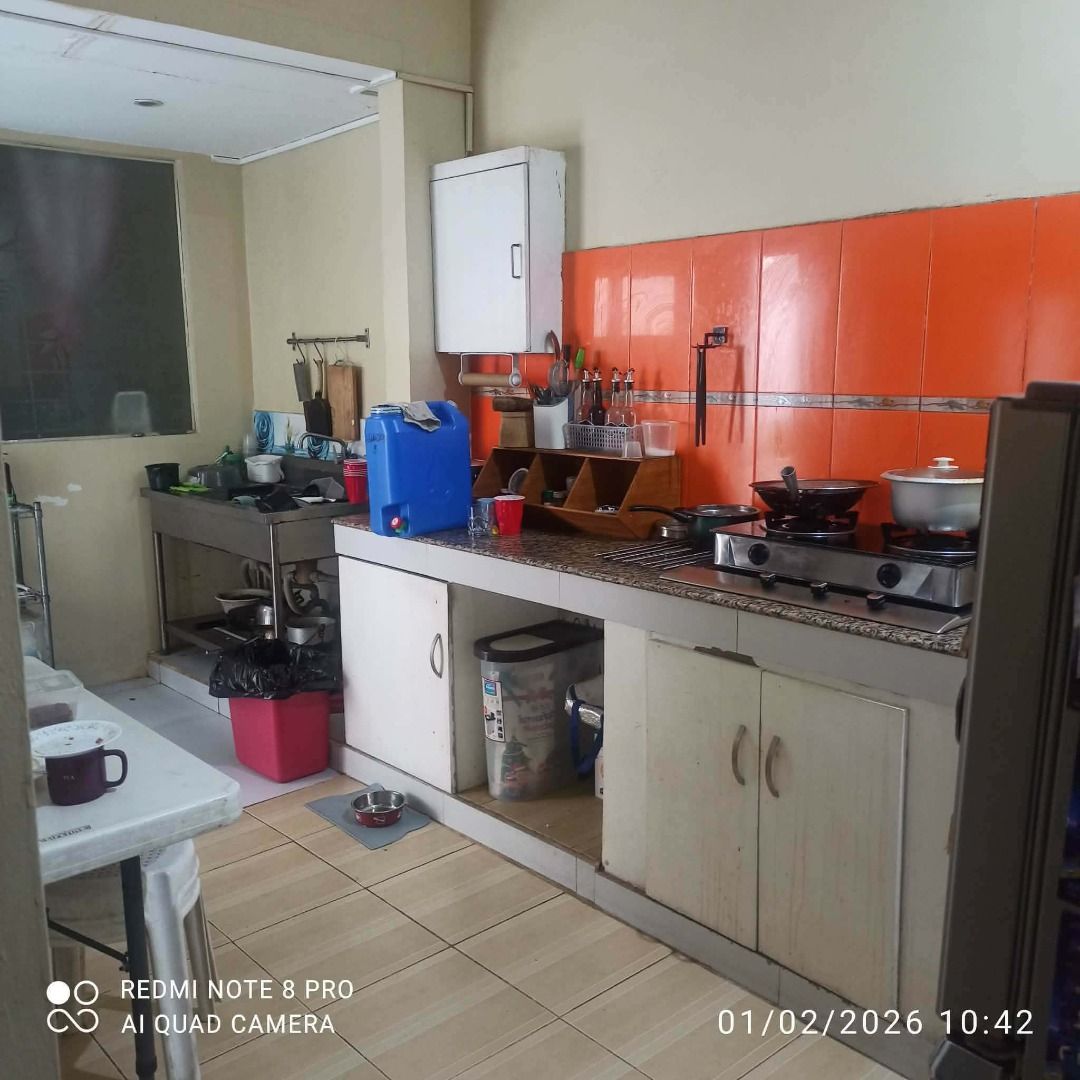 BF Homes Bungalow For Sale (Category: House & Lot) located in Paranaque City. Submitted by mariaelena.npacunayen (Listing ID 1470567347, Image 3). Description: BF Homes Las Pinas Bungalow for Sale Three Bedrooms with Two Toilet and Bath Two Car Garage P10.5M final price .