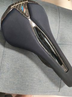 （分類：）位於 。 由 cervelos1 提交（商品編號 1470691737，圖片 1）。簡介： 。