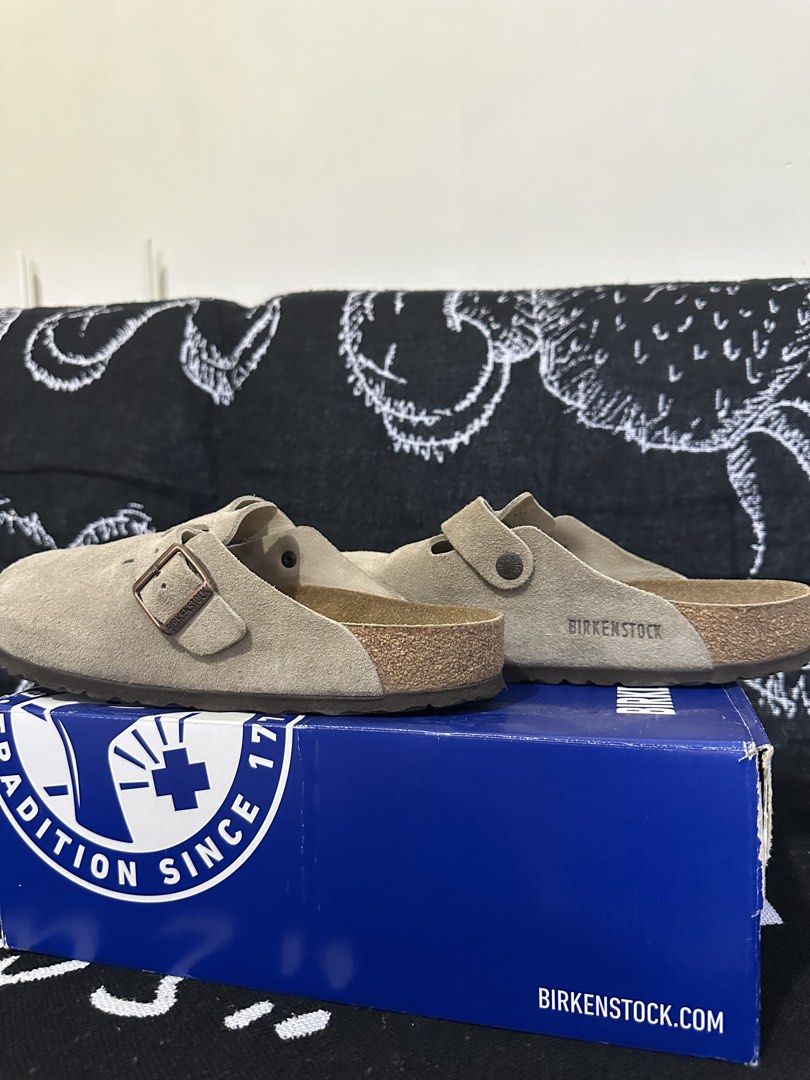 Birkenstock Boston Clogs (Taupe) (Category: Slippers & Slides) located in Nasugbu. Submitted by diornght (Listing ID 1470561935, Image 3). Description: Birkenstock Boston Soft Footbed Suede Clog Taupe Unisex Shoes Have Narrow/Wide Men Size: EU 41/ US 8-8.5 100% Original/Authentic (US Bought) with Original Box and Tags RFS: Rarely Used 📍Nasugbu, Batangas 📦 LBC, J&T, Flash Express.