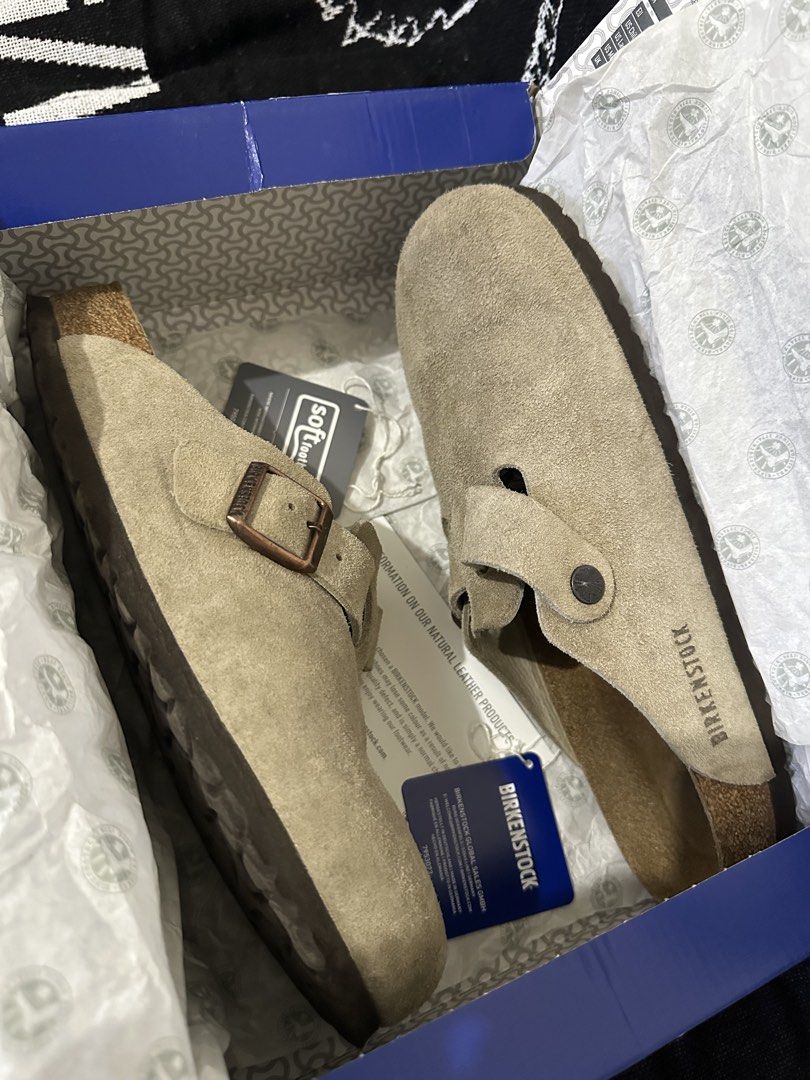 Birkenstock Boston Clogs (Taupe) (Category: Slippers & Slides) located in Nasugbu. Submitted by diornght (Listing ID 1470561935, Image 1). Description: Birkenstock Boston Soft Footbed Suede Clog Taupe Unisex Shoes Have Narrow/Wide Men Size: EU 41/ US 8-8.5 100% Original/Authentic (US Bought) with Original Box and Tags RFS: Rarely Used 📍Nasugbu, Batangas 📦 LBC, J&T, Flash Express.