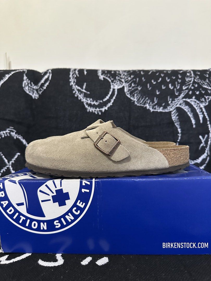 Birkenstock Boston Clogs (Taupe) (Category: Slippers & Slides) located in Nasugbu. Submitted by diornght (Listing ID 1470561935, Image 2). Description: Birkenstock Boston Soft Footbed Suede Clog Taupe Unisex Shoes Have Narrow/Wide Men Size: EU 41/ US 8-8.5 100% Original/Authentic (US Bought) with Original Box and Tags RFS: Rarely Used 📍Nasugbu, Batangas 📦 LBC, J&T, Flash Express.