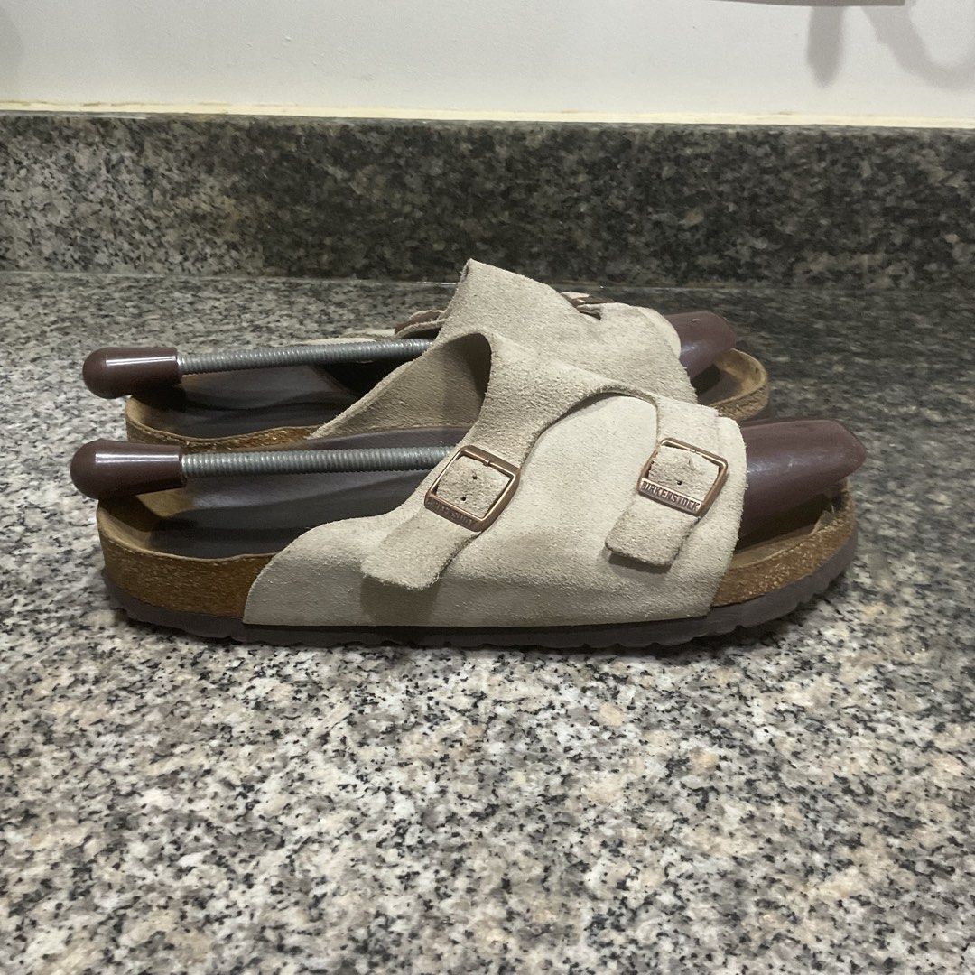 Birkenstock sandals 44 (Category: Slippers & Slides) located in Cebu City. Submitted by thrifty.tricks (Listing ID 1470582855, Image 1). Description: Good condition Size 44 Issue: secondhand.