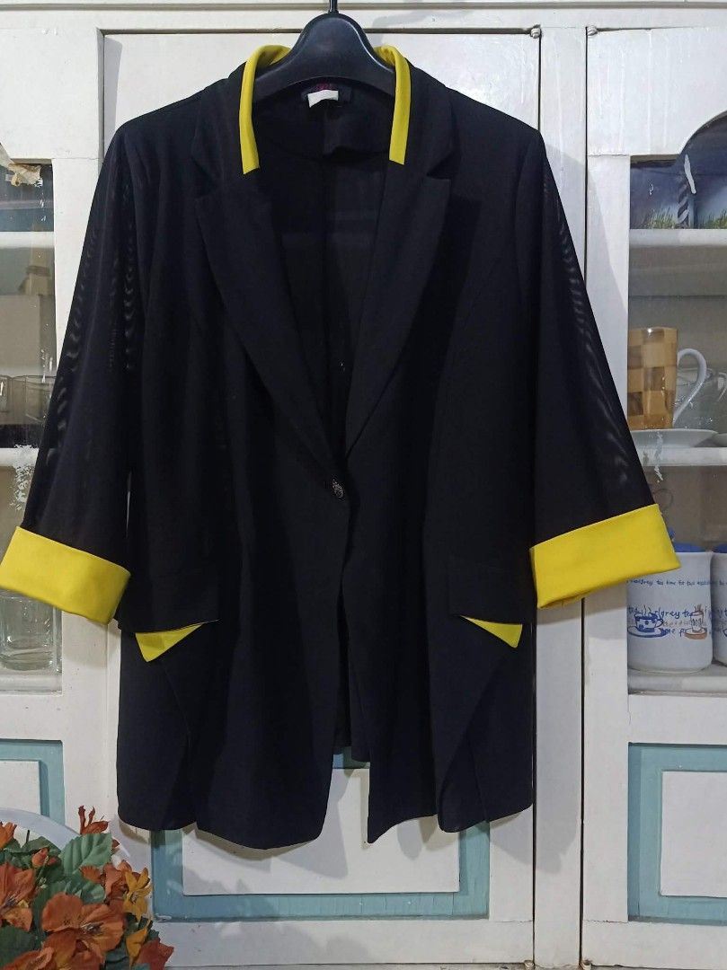 Black and Yellow Contrast Open Front Blazer Jacket (Category: Coats, Jackets and Outerwear) located in Manila. Submitted by shawn0320_fish (Listing ID 1470674884, Image 1). Description: - Stylish black blazer with eye-catching yellow contrast on the collar, cuffs, and pocket flaps - Open front design with elegant three-quarter sleeves - Made from lightweight material for comfortable all-day wear - Features two functional front pockets - Versatile