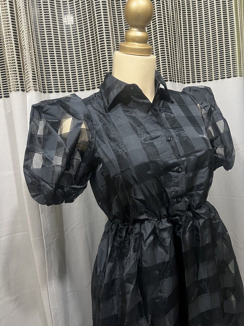 Black dress (Category: Dresses) located in Antipolo. Submitted by wearyourbrand.ph (Listing ID 1470686554, Image 1). Description: Brandnew 14 years old on tag Brandnew .