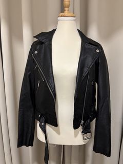 (Category: ) located in . Submitted by shopmycloset.ray (Listing ID 1470704423, Image 1). Description: .