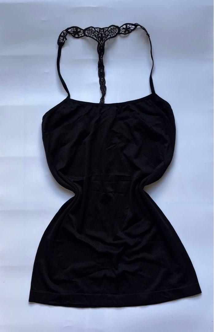 Black Fitted Halter Top (Category: Sleeveless) located in Manila. Submitted by petalfinds_ (Listing ID 1470645900, Image 1). Description: ˚⊱🪷⊰˚ black halter fitted top ౨ৎ 𝐛𝐫𝐚𝐧𝐝: ౨ৎ 𝐬𝐢𝐳𝐞: xs to small 🫧⋆｡˚ 𝐝𝐞𝐭𝐚𝐢𝐥𝐬: GANDA GANDA! 😭🤍 fitted type yung fabric niyaaa! no issue! GANDA DIN NG BACK STRAP 💞 ─── ⋆⋅☆⋅⋆ ── 「 ✦ 𝐍𝐎 𝐂𝐎𝐃𝐄, 𝐈𝐍𝐕𝐀𝐋𝐈𝐃 𝐌𝐈𝐍𝐄 ✦ 」 𝓹𝓻𝓲𝓬𝓮: 99 𝓬𝓸𝓭𝓮: nyxie.