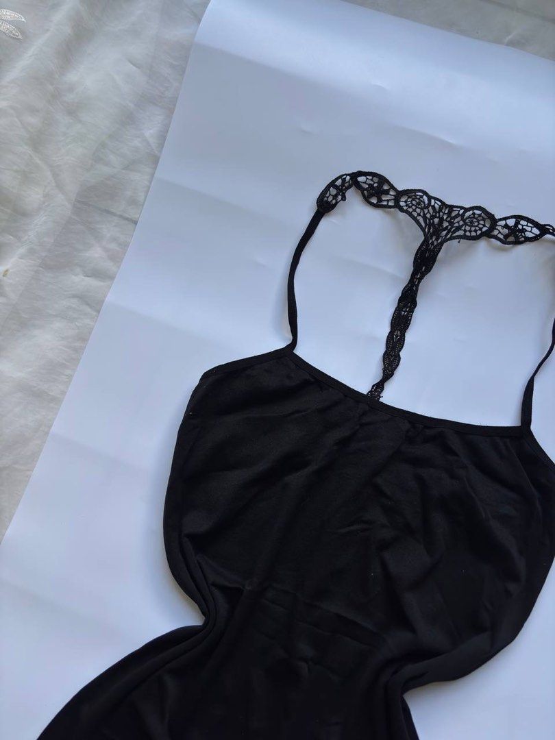 Black Fitted Halter Top (Category: Sleeveless) located in Manila. Submitted by petalfinds_ (Listing ID 1470645900, Image 2). Description: ˚⊱🪷⊰˚ black halter fitted top ౨ৎ 𝐛𝐫𝐚𝐧𝐝: ౨ৎ 𝐬𝐢𝐳𝐞: xs to small 🫧⋆｡˚ 𝐝𝐞𝐭𝐚𝐢𝐥𝐬: GANDA GANDA! 😭🤍 fitted type yung fabric niyaaa! no issue! GANDA DIN NG BACK STRAP 💞 ─── ⋆⋅☆⋅⋆ ── 「 ✦ 𝐍𝐎 𝐂𝐎𝐃𝐄, 𝐈𝐍𝐕𝐀𝐋𝐈𝐃 𝐌𝐈𝐍𝐄 ✦ 」 𝓹𝓻𝓲𝓬𝓮: 99 𝓬𝓸𝓭𝓮: nyxie.