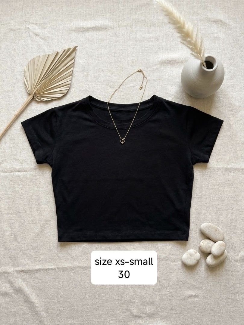 Black fitted top for women (Category: Shirts) located in Las Pinas. Submitted by dnbrbnt (Listing ID 1470654256, Image 1). Description: .