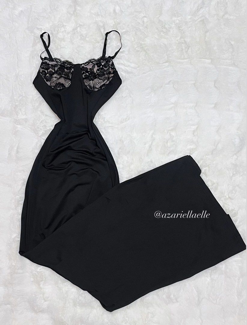 Black Lace Trim Cami Maxi Dress (Category: Dresses) located in Navotas City. Submitted by azariellaelle (Listing ID 1470714751, Image 1). Description: Black maxi dress with thin adjustable straps. Floral lace panels on the cups. Form-fitting silhouette through the body, floor-length hem. Smooth stretch fabric. Great piece for evening outings or dates..