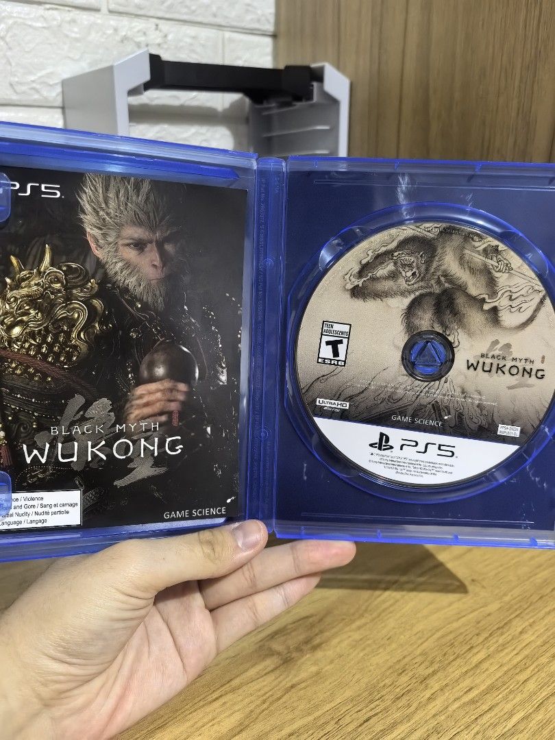 Black Myth Wukong PS5 Game (Category: PlayStation) located in Manila. Submitted by narus (Listing ID 1470610739, Image 3). Description: Pwede swap sa: -blood of dawnwalker or -wolverine or -resident evil requiem Sa given location ko lang pwede mag meet up Maganda pa condition Pm for more details Shipping fee to be shouldered by the buyer via lalamove Location:Tandang sora, culiat, Quezon city.