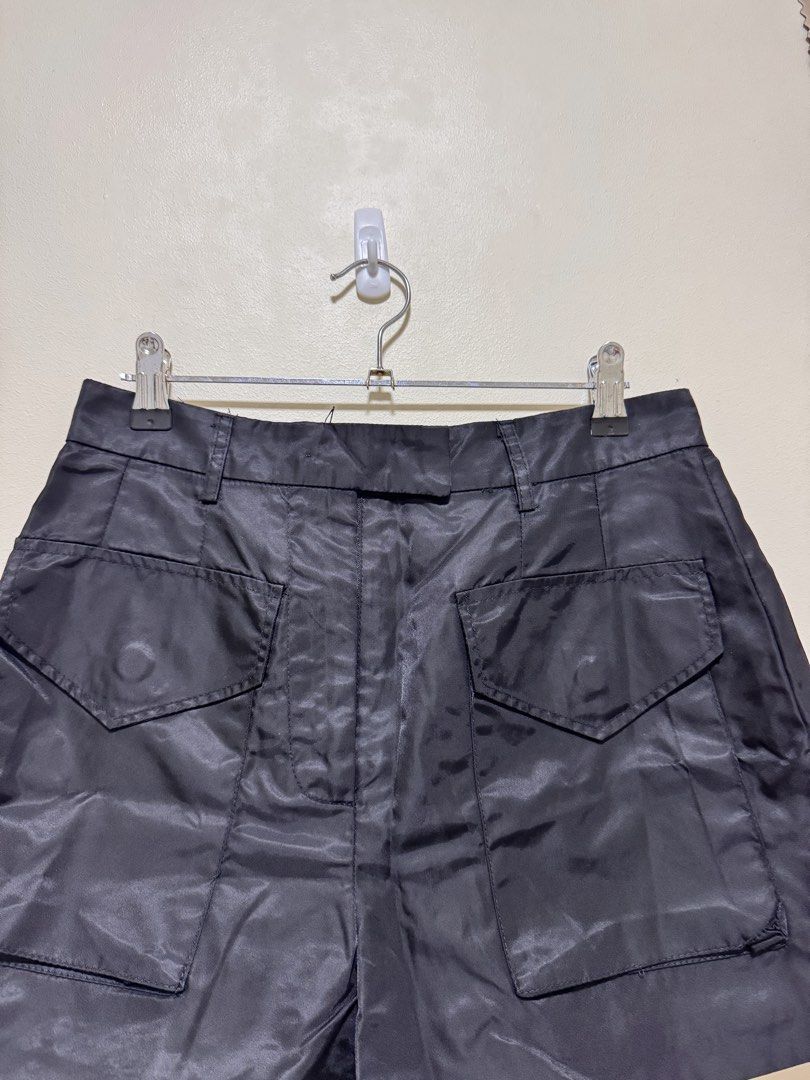 Black Nylon Cargo Short (Category: Shorts) located in Manila. Submitted by seayouncey (Listing ID 1470717231, Image 3). Description: Size: 29 inches Length 14 inches .