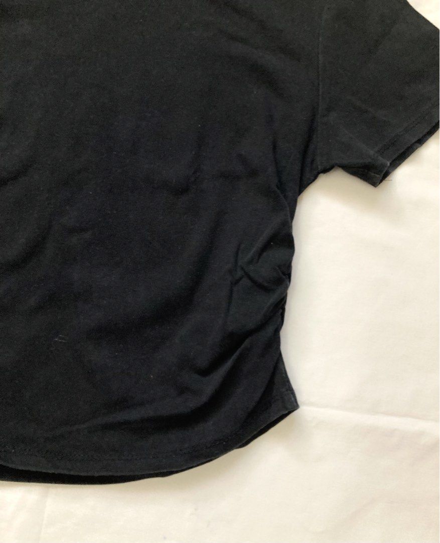 Black Ruched Crop Top (Category: Shirts) located in Quezon City. Submitted by viacb (Listing ID 1470564745, Image 2). Description: mop: gcash mod: jnt *location: quezon city.