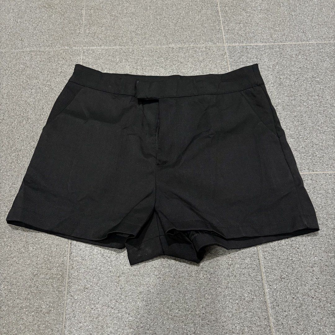 Black Suit Zip Shorts (Category: Shorts) located in San Fernando. Submitted by louluntian (Listing ID 1470657724, Image 3). Description: 𝐂𝐨𝐧𝐝𝐢𝐭𝐢𝐨𝐧: Needs washing | No issues 𝐋𝐨𝐜𝐚𝐭𝐢𝐨𝐧: Pampanga 𝐌𝐎𝐏: GCASH Only 𝐂𝐨𝐮𝐫𝐢𝐞𝐫: Lalamove | J&T Express (Shipping fee c/o buyer) .