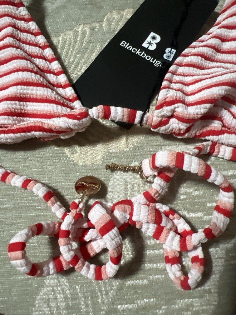 Blackbough bikini set/Red Flush Jacquard-XS (Category: Bikinis & Swimsuits) located in Iloilo. Submitted by tttkhk (Listing ID 1470710107, Image 2). Description: .