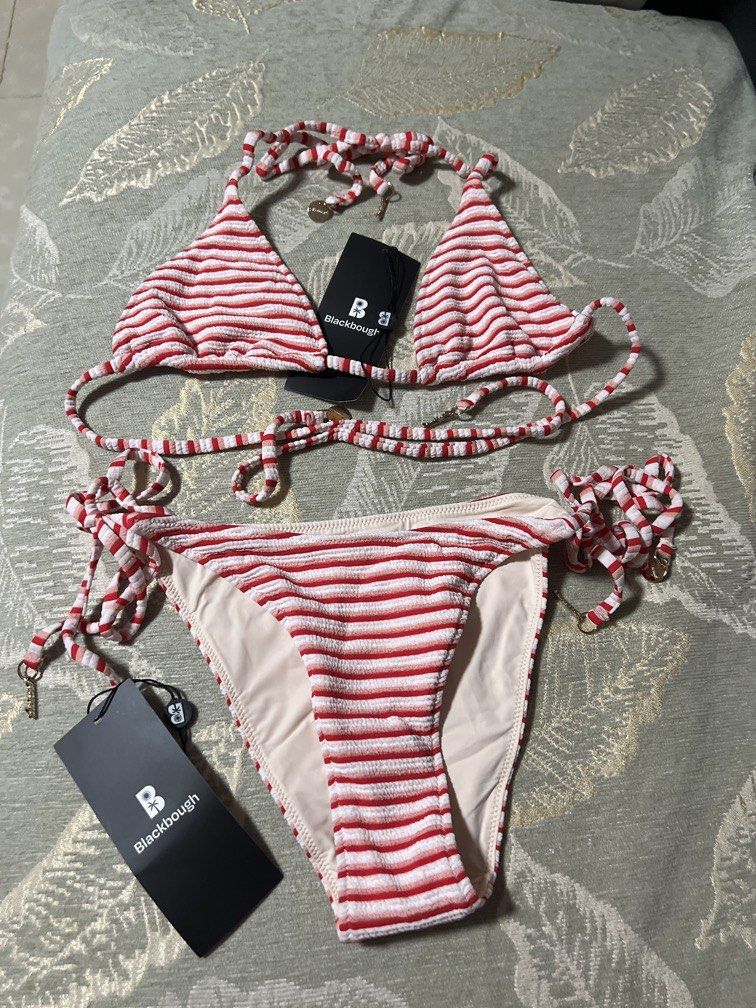 Blackbough Martini Triangle Bikini set / Red Flush Jacquard-S (Category: Bikinis & Swimsuits) located in Iloilo. Submitted by tttkhk (Listing ID 1470712063, Image 3). Description: .