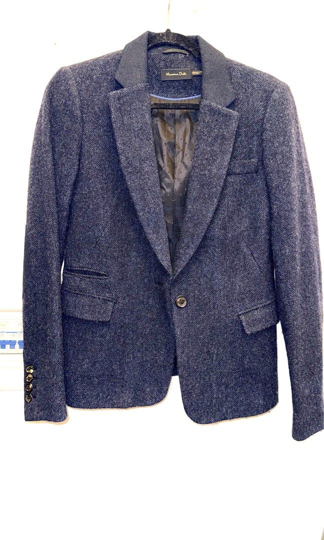 Blazer 100% wool with lining (Category: Coats, Jackets and Outerwear) located in Manila. Submitted by phatmom (Listing ID 1470681261, Image 1). Description: Navy blue .