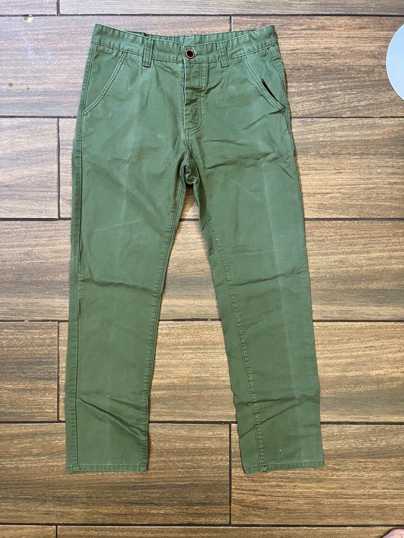 Bleu de Paname Green Chinos Size 33 (Category: Chinos) located in Mandaluyong City. Submitted by johngil101 (Listing ID 1470663958, Image 1). Description: - Brand: Bleu de Paname (Made in France) - Size: 33 - Color: Olive Green - Fit: Classic straight leg - Details: Button fly closure, front slant pockets.