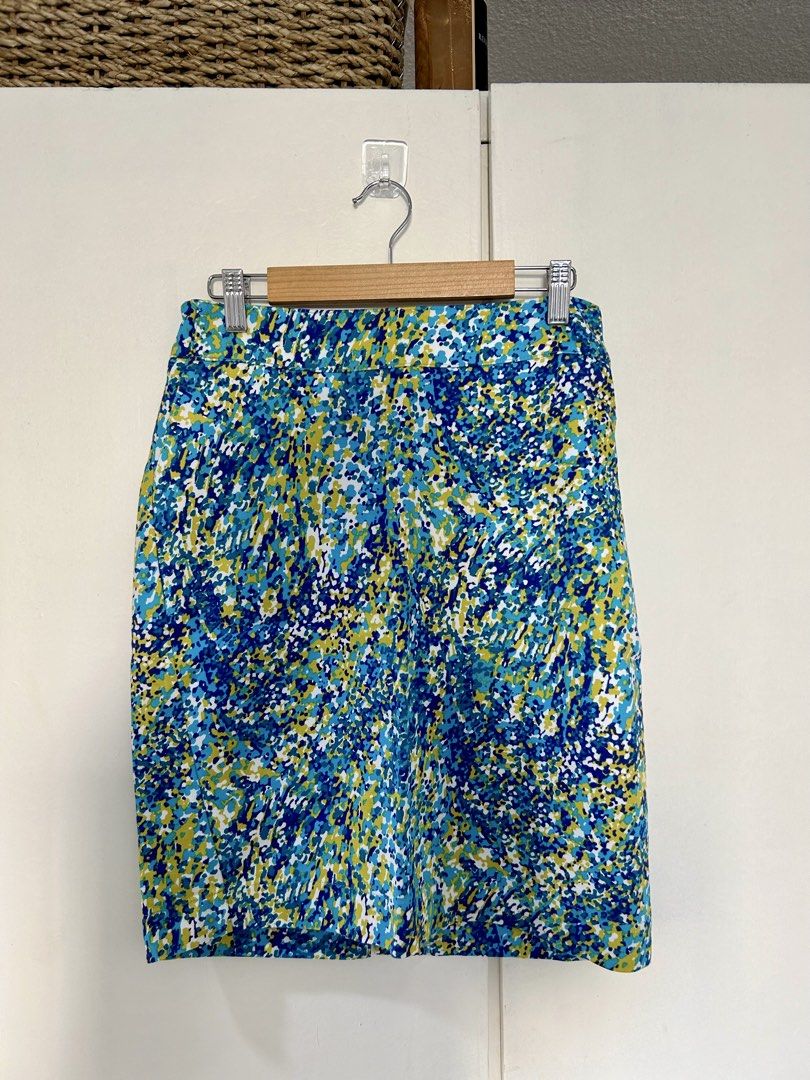 Blue and Green Abstract Print Skirt (Category: Skirts) located in Manila. Submitted by isabelle_1104 (Listing ID 1470671871, Image 2). Description: - Vibrant blue, green, white, and yellow abstract all-over print - Fitted waistband with a flattering straight-cut silhouette - Hits just above the knee for a trendy, versatile length - Clean back view for a smooth and polished fit - Great statement piece to easily brighten up everyday casual outfits.
