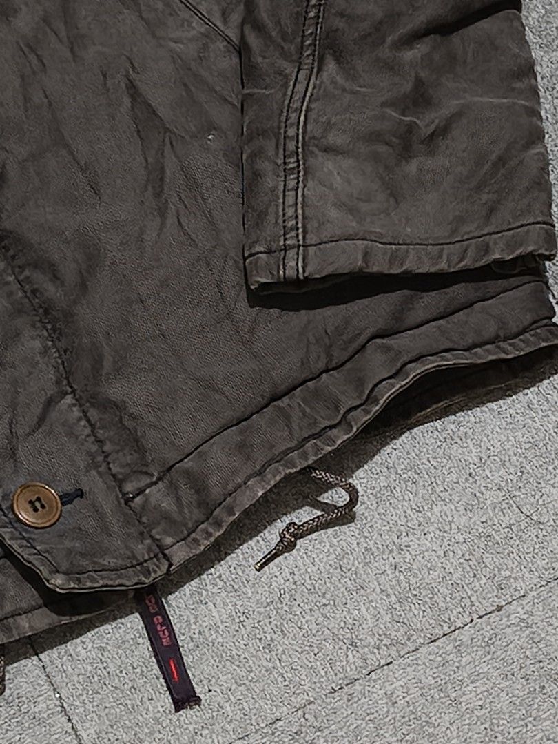 Blue Blue Japan Sherpa Lined Jacket (Category: Coats, Jackets and Outerwear) located in La Trinidad. Submitted by beenaged (Listing ID 1470559316, Image 2). Description: - Blue Blue Japan Sherpa lined jacket - size medium - dimensions 20.5 armpit to armpit 26 shoulder to hem - excellent condition - price 4,880 - Location Baguio City - shipping nationwide.