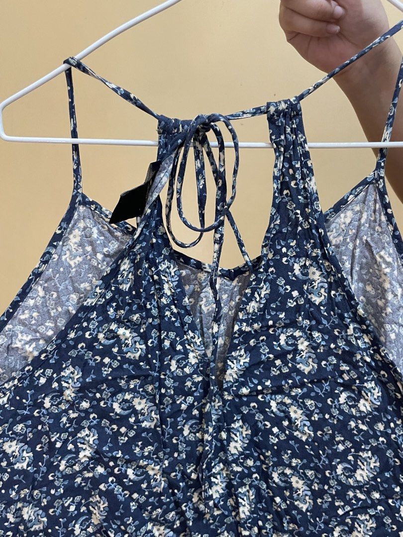 Blue Ditsy Floral Romper (Category: Rompers) located in Bacoor. Submitted by s4dee (Listing ID 1470618830, Image 3). Description: size: small on tag (can fit small - medium) - back details - comfy fabric.