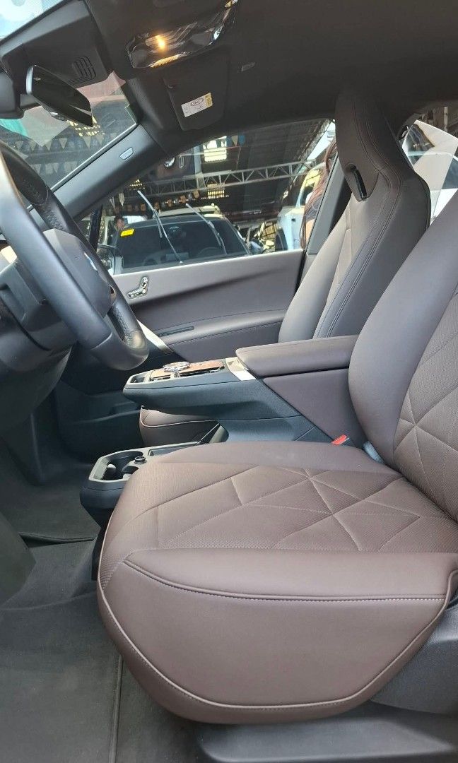 BMW ix XDrive 40 Full Electric Auto (Category: Used Cars) located in Manila. Submitted by colynsantos (Listing ID 1470621849, Image 2). Description: 📍📍𝙁𝙊𝙍 𝙎𝘼𝙇𝙀 📍📍 𝟮𝟬𝟮𝟰 𝗕𝗠𝗪 𝗶𝗫 𝗫𝗗𝗥𝗜𝗩𝗘𝟰𝟬 𝗙𝘂𝗹𝗹 𝗘𝗹𝗲𝗰𝘁𝗿𝗶𝗰 𝙒𝙀 𝘼𝘾𝘾𝙀𝙋𝙏 𝙏𝙍𝘼𝘿𝙀 𝙄𝙉 𝘼𝙉𝘿 𝙁𝙄𝙉𝘼𝙉𝘾𝙄𝙉𝙂‼️ 𝗖𝗮𝗹𝗹 𝗼𝗿 𝗺𝗲𝘀𝘀𝗮𝗴𝗲 𝘂𝘀 𝗳𝗼𝗿 𝗺𝗼𝗿𝗲 𝗱𝗲𝘁𝗮𝗶𝗹𝘀‼️ ☎️📞: 0️⃣9️⃣2️⃣7️⃣4️⃣9️⃣7️⃣7️⃣8️⃣9️⃣7️⃣ ✅First owner ✅Mileage-7tkm‼️ ✅Complete Pape