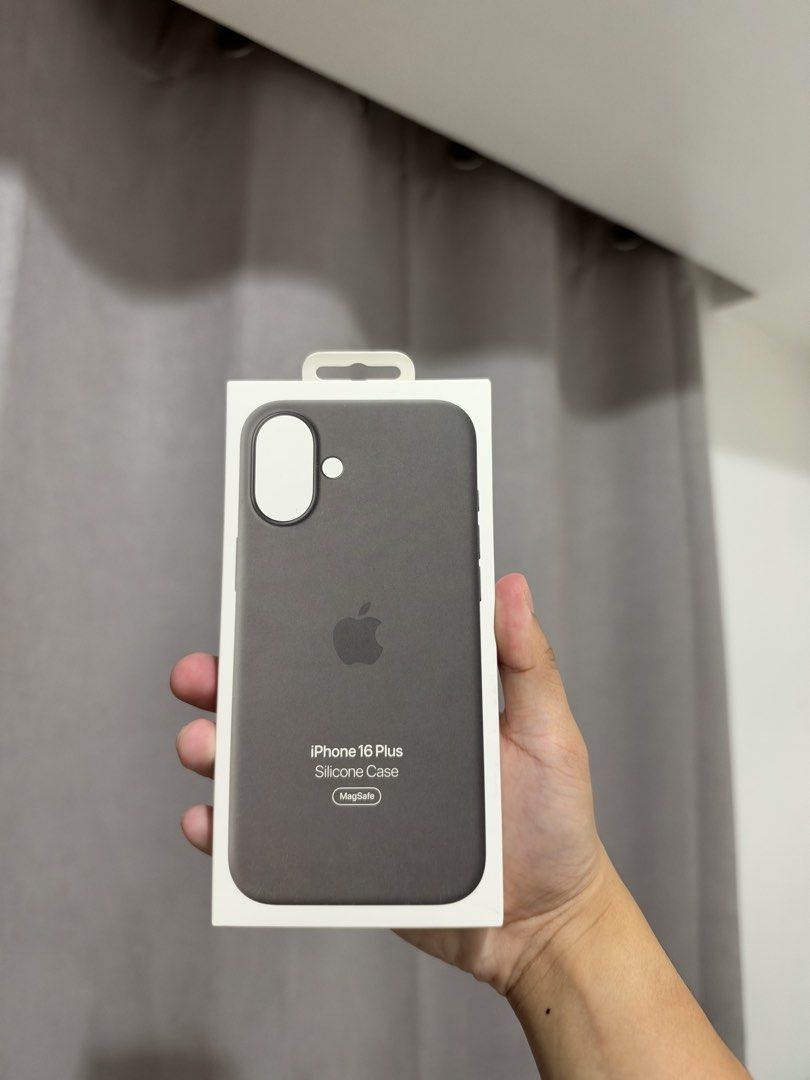 Bnew Iphone 16 Plus Silicone Case (Category: Cases & Sleeves) located in Mandaluyong City. Submitted by kier_ad (Listing ID 1470673560, Image 1). Description: Bnew and sealed Original from Apple Stone Gray Last price already. Location: Mandaluyong.