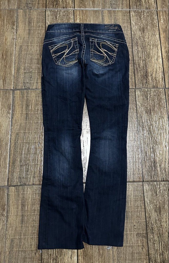 BOOTCUT PANTS (Category: Jeans) located in Manila. Submitted by urban.vintage (Listing ID 1470594404, Image 3). Description: ISSUE: NONE ( NEED WASH ) MOP :GCASH ( NO COD ) SHIP VIA : LALAMOVE & J&T LOCATION : PASIG CITY LENGTH : 38 HEM : 7 WIDTH : 28.
