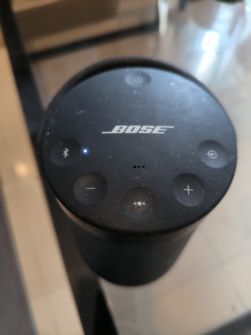 Bose Revolve+ Soundlink (Category: Portable Audio Accessories) located in Manila. Submitted by aqn.destash (Listing ID 1470614364, Image 2). Description: Bought for 20k+ Has flaws but it's still working on perfect condition Payment: Gcash, Maya Location: Near Gilmore QC.