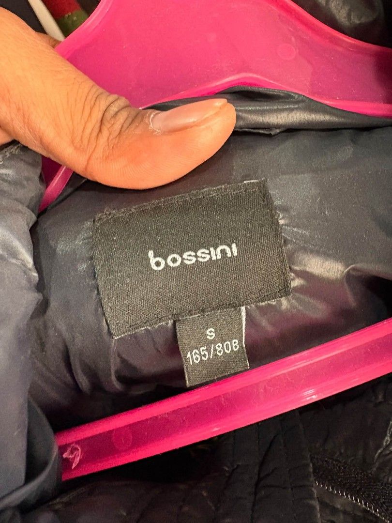 BOSSINI LONG PUFFER JACKET (Category: Coats, Jackets and Outerwear) located in Puerto Princesa. Submitted by wintergarmentshop (Listing ID 1470614760, Image 3). Description: BOSSINI LONG PUFFER EXCELLENT NO ISSUE MEDIUM FIT.
