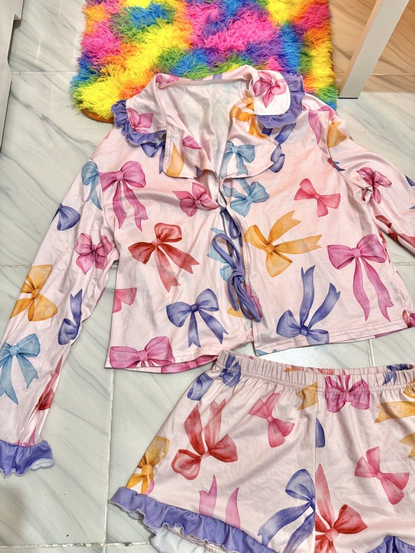 Bow Print Longsleeves Pajama Short Terno (Category: Undergarments & Loungewear) located in Bulacan. Submitted by archivesbyjanine (Listing ID 1470677803, Image 2). Description: .