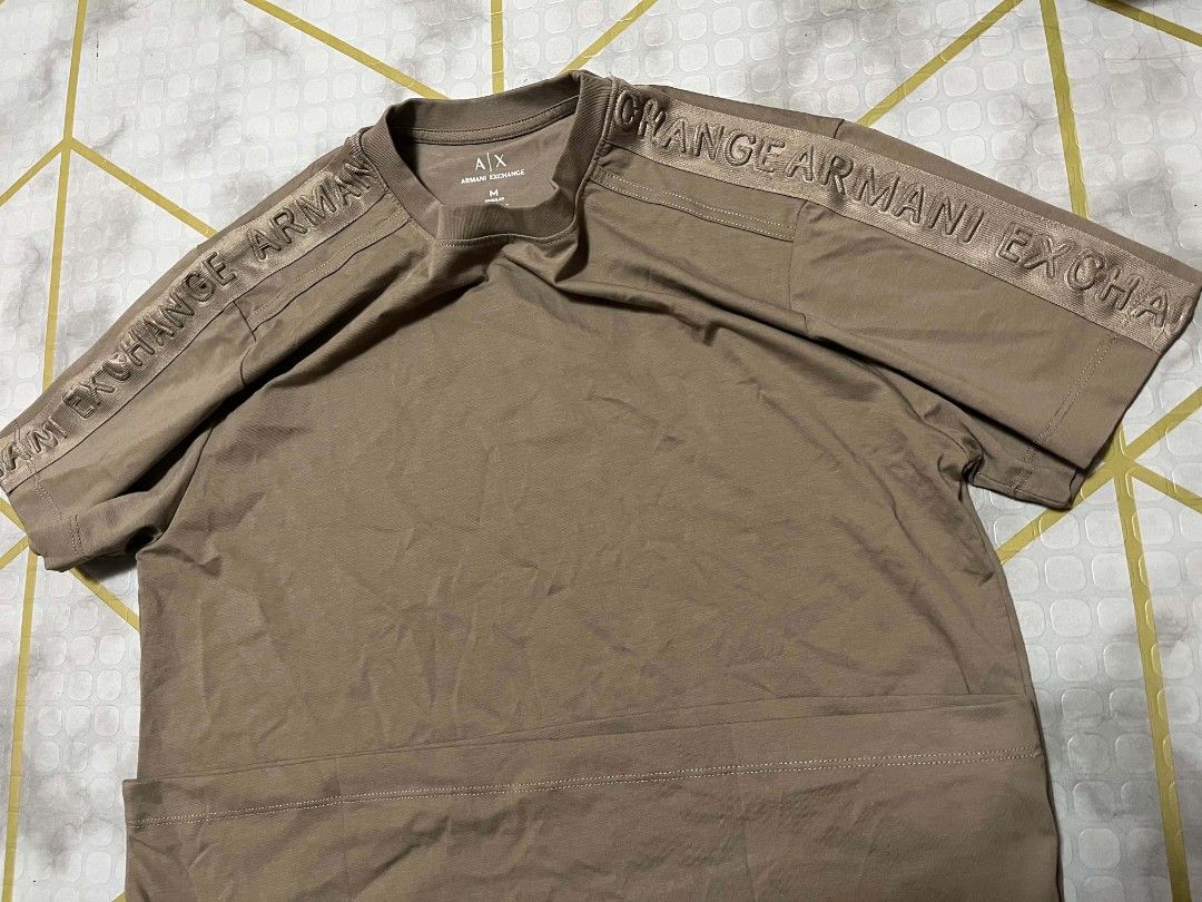 Brand new armani exchange tshirt (Category: Tshirts & Polo Shirts ) located in General Trias. Submitted by hungariancheesecake (Listing ID 1470585501, Image 1). Description: 19.5x27 Medium Gusot lang natambak sa cabinet.