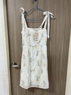 (Category: ) located in . Submitted by shircloset (Listing ID 1470623498, Image 1). Description: .