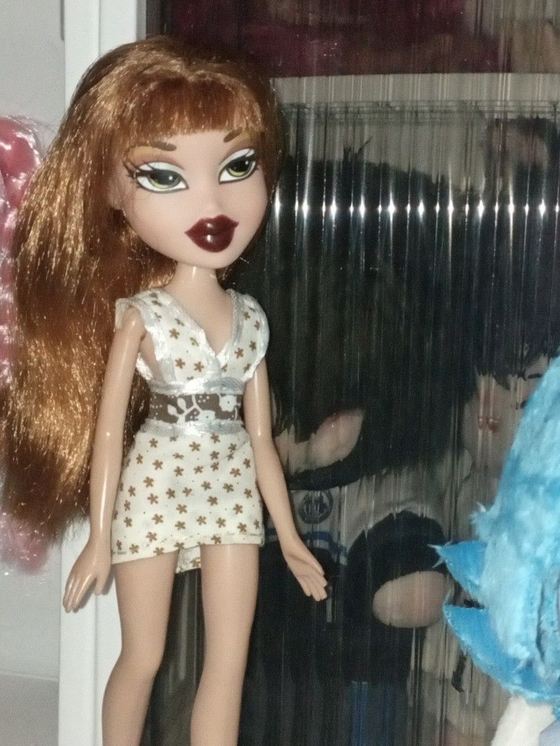 Bratz Xpress It Meygan (Category: Kids Toys) located in Dasmarinas. Submitted by jc_p4l3rm0 (Listing ID 1470320934, Image 2). Description: Pm for more inquiries Clothes are included has random shoes Loc: Dasmariñas, Cavite.