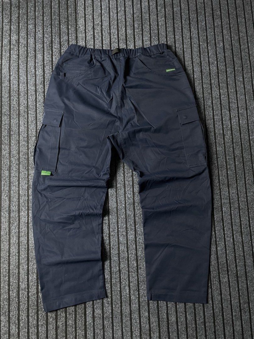 Broshood - A/W23 Geared Cargo Pants (Category: Activewear) located in Puerto Princesa. Submitted by palawan.swagdealer (Listing ID 1470702488, Image 3). Description: Condition: Excellent Issue: None Measurements/Dimention: -Waist: 30-38 -Length: 41 -Thigh: 15 -Leg Openning/Hem: 9 .