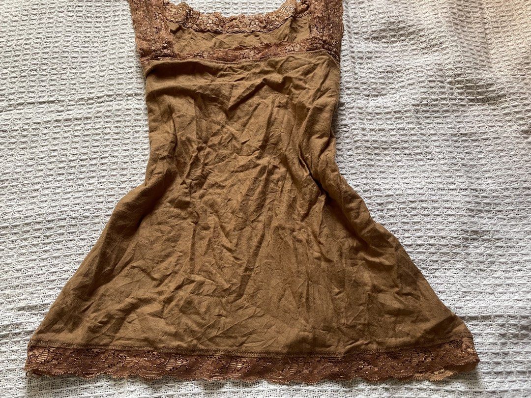 brown lace top (Category: Sleeveless) located in Meycauayan. Submitted by fae.trove (Listing ID 1470634115, Image 3). Description: .