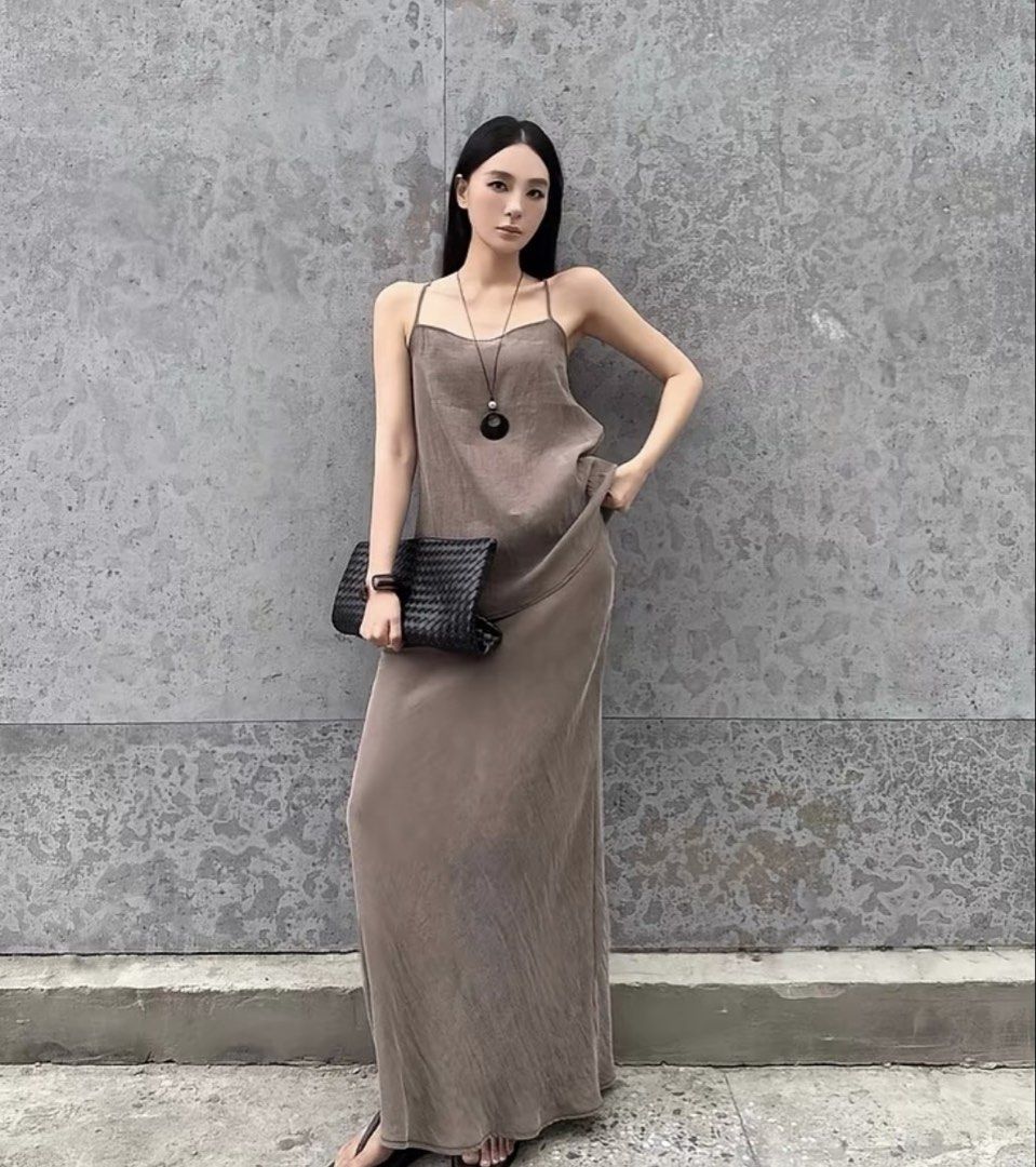 Brown set (Category: Sets or Coordinates) located in Quezon City. Submitted by byzeya (Listing ID 1470653240, Image 1). Description: Orig price is 300+✨ Gently used and well cared for. ✨ Please manage expectations as this is a pre-loved item. 📌 Please note: • Actual color may vary slightly due to lighting. • Please check measurements before purchasing. • No return/refund once sold. 📩 DM to claim. First to pay gets the item.