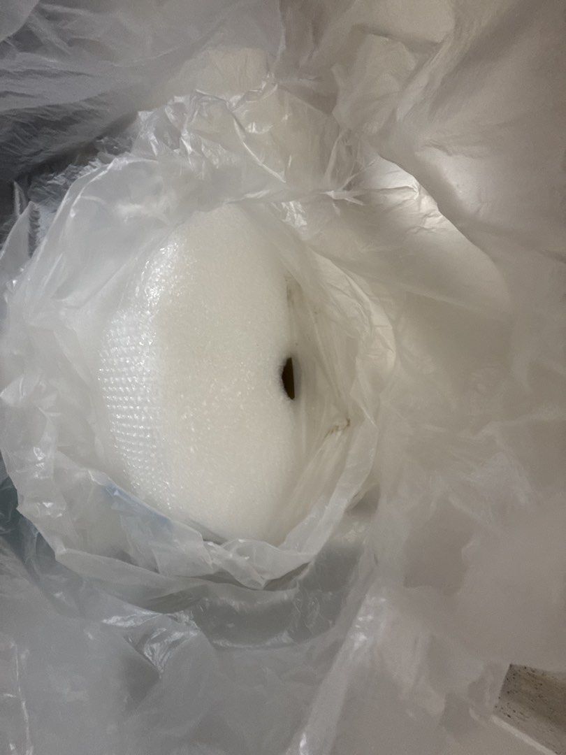 Bubble Wrap (Category: Craft Supplies & Tools) located in Singapore. Submitted by tbhr (Listing ID 1470675269, Image 2). Description: Starting bid $1 give your best price.