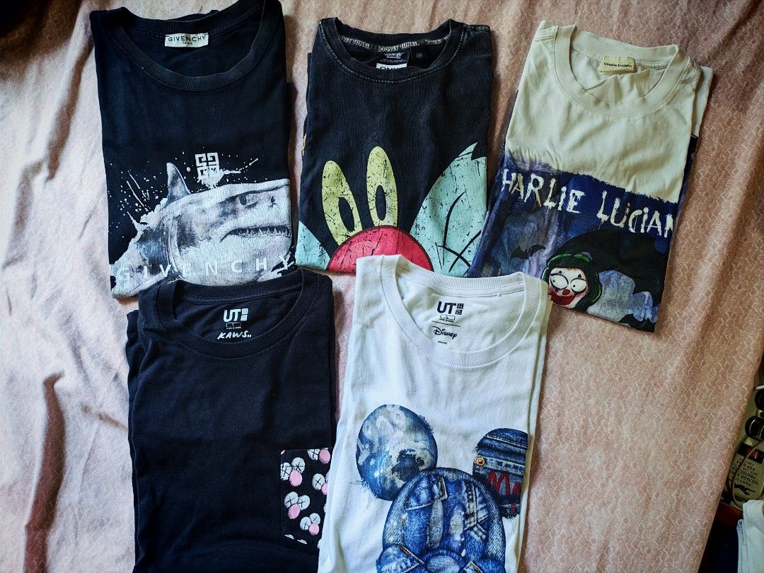 Bundle sale branded (Category: Tshirts & Polo Shirts ) located in Mandaluyong City. Submitted by fiercestorm.31 (Listing ID 1470604969, Image 1). Description: Pamigay sale!! Assorted branded tshirts Medium to large.