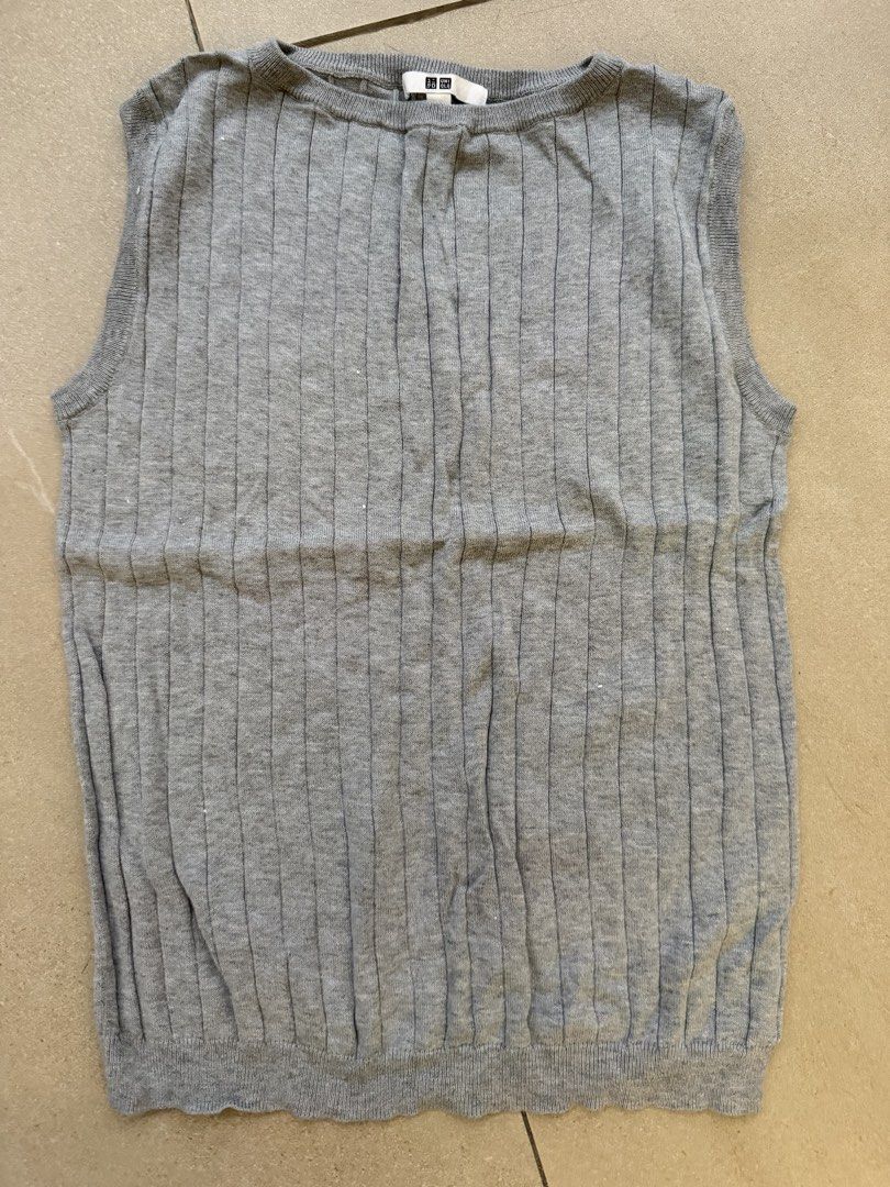 *bundle* uniqlo knitted sleeveless blouse small (Category: Blouses) located in Quezon City. Submitted by closet.cha (Listing ID 1470580587, Image 3). Description: *PLEASE READ DESCRIPTION, DO NOT MAKE AN OFFER IF YOU ARE NOT SURE* Size: s Sold as bundle Good condition No return no exchange No haggle and low baller offers. No other photos or when worn for flat lays. No Meet-Ups No Cash on Delivery No Pera Padala at the moment. 🖊Please pay on time