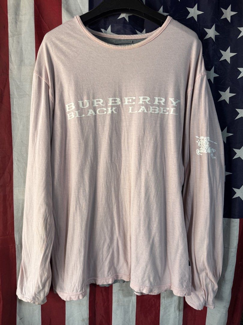 Burberry Black Label Reversible (Category: Activewear) located in Cebu City. Submitted by etnaner (Listing ID 1470578164, Image 1). Description: Burberry Black Label unisex Reversible Longsleeves Size: 3 on tag fits Men’s Large İssue: needs wash( some stain/dirt on arm).