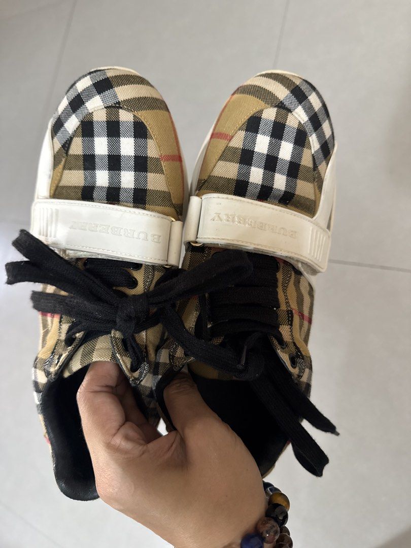 Burberry Check Sneakers (Category: Sneakers) located in Las Pinas. Submitted by kwenbeh (Listing ID 1470615402, Image 3). Description: .