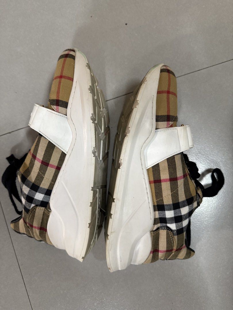 Burberry Check Sneakers (Category: Sneakers) located in Las Pinas. Submitted by kwenbeh (Listing ID 1470615402, Image 2). Description: .