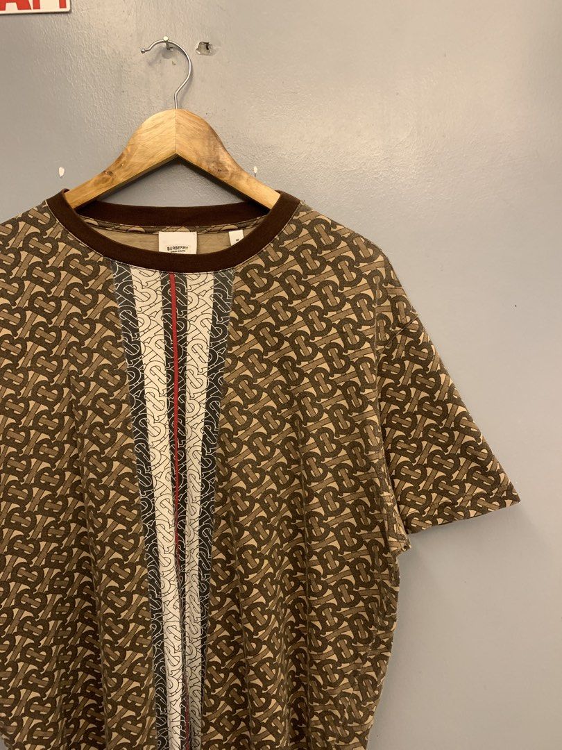 BURBERRY MONOGRAM STRIPE TEE (Category: Tshirts & Polo Shirts ) located in Cavite. Submitted by thrift2moolah (Listing ID 1470610833, Image 3). Description: BURBERRY MONOGRAM STRIPES TEE Size M on tag 24-25/27 - Good condition 600 plus sf.